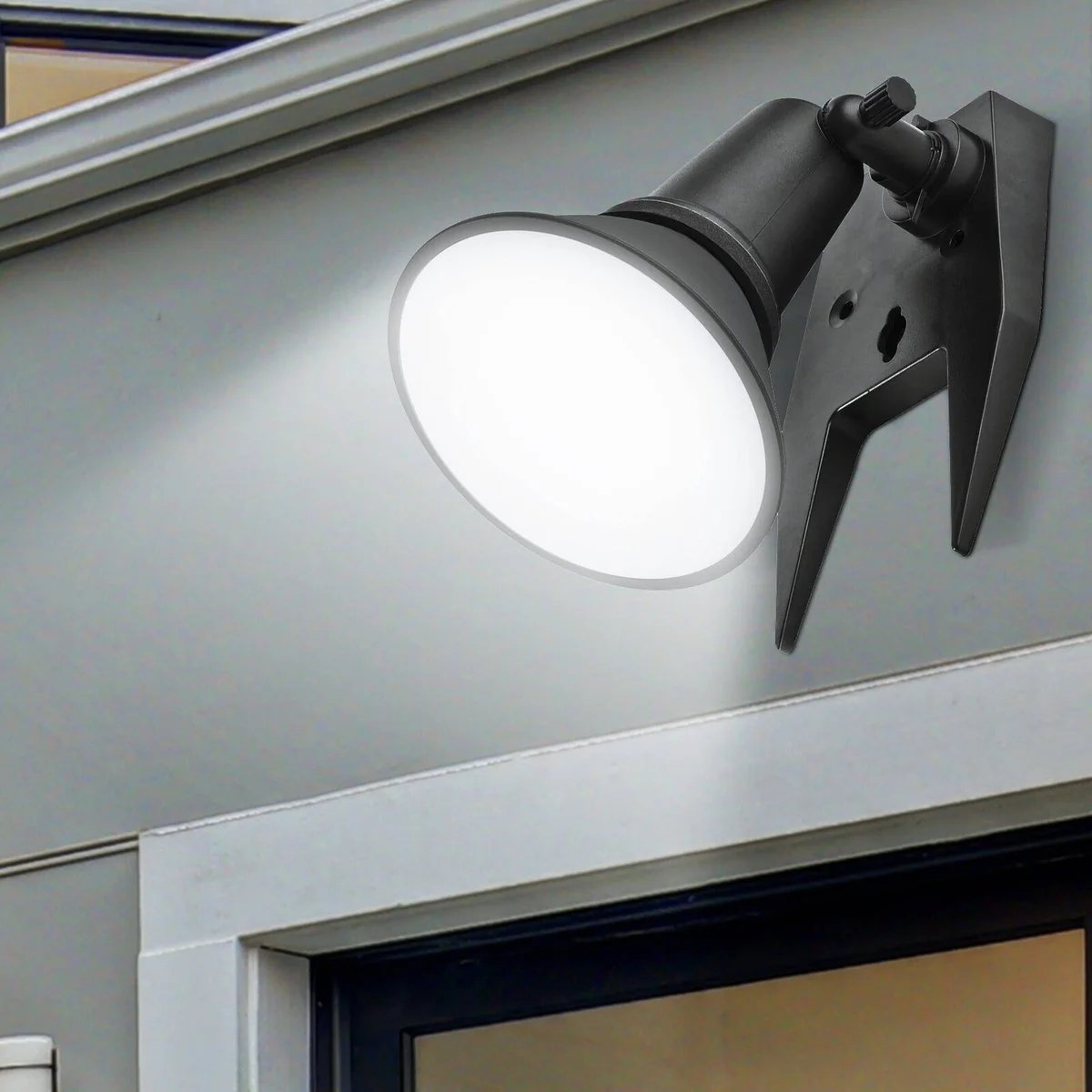 Arlec PAR38 E27 LED Globe 1350lm 15W - Smart CCT - Dimmable - Indoor Use - Image 4