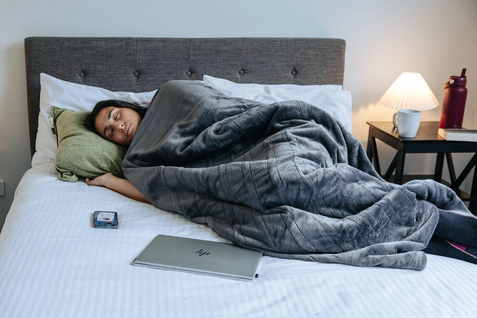 Kogan Washable Electric Heated Throw Blanket Charcoal 200 x 180cm - Image 4