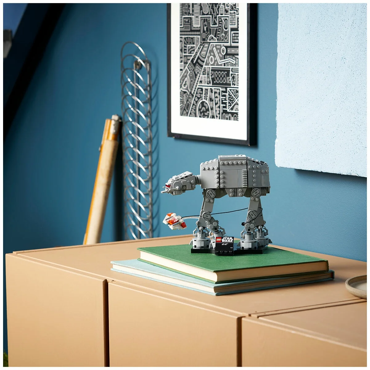 LEGO Star Wars AT-AT 75440 525-Piece Display Adult Building Set - Image 6