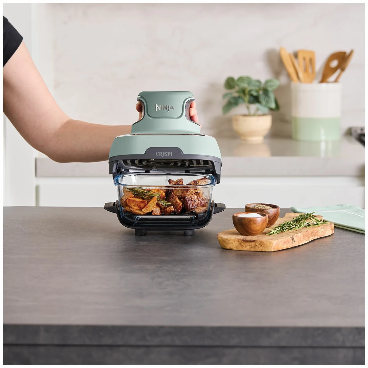 Ninja Crispi 4-in-1 Air Fryer 1700W Capacity 6L Sage Green FN101SGANZ - Image 6