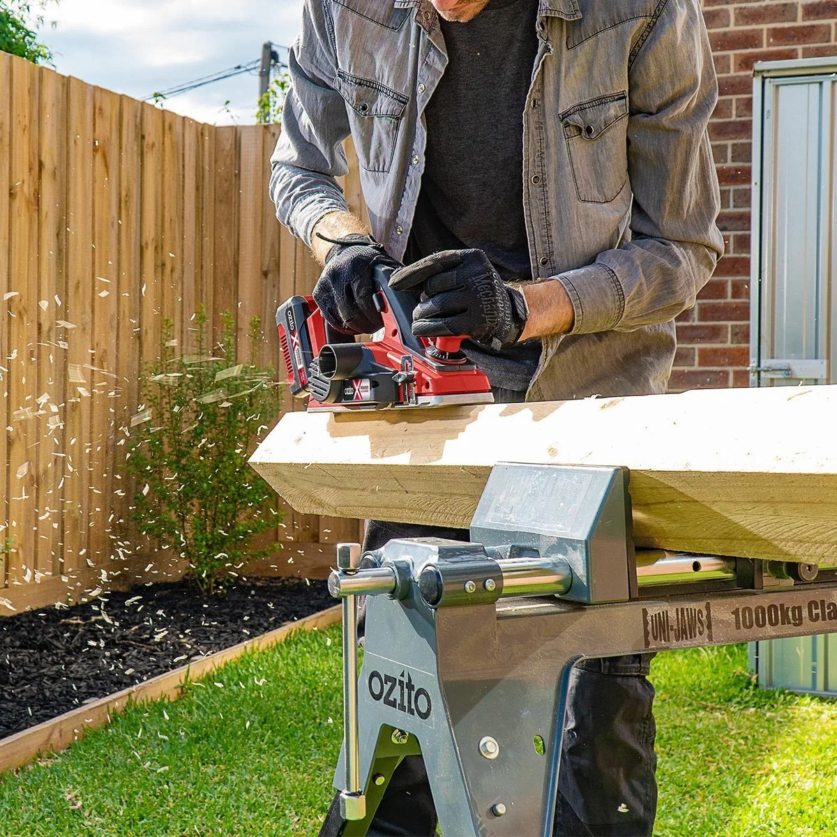 Ozito Cordless Planer - 82mm - Plastic - Reversible Blades - Image 5