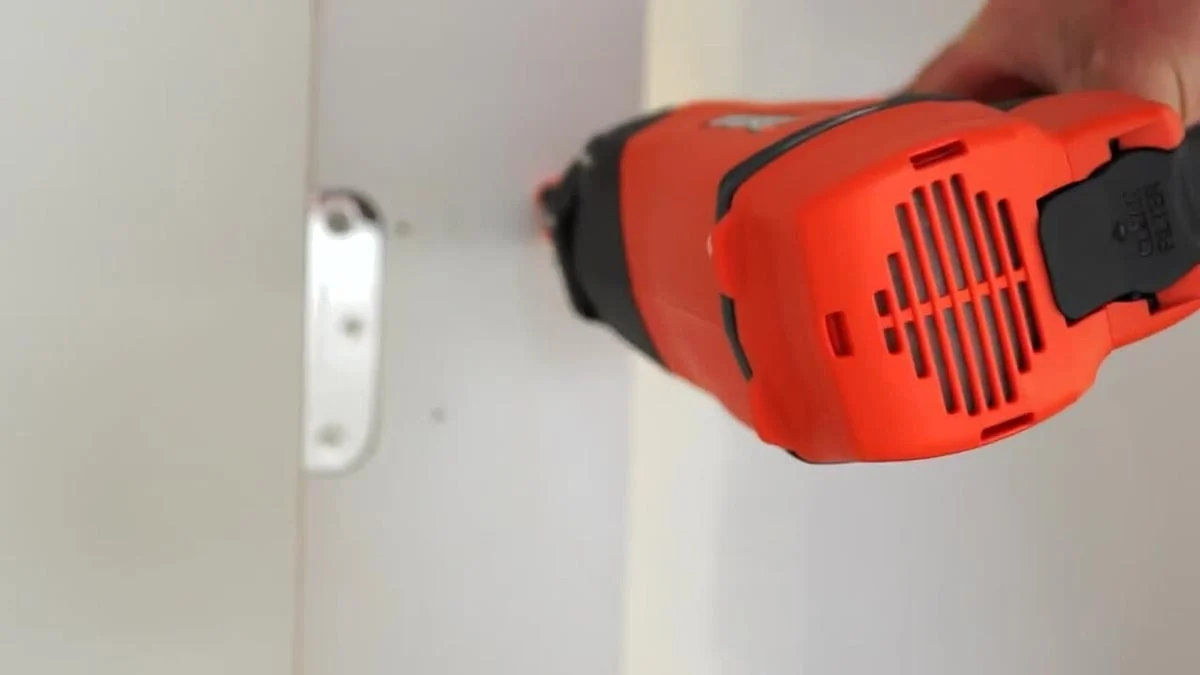 Paslode 16ga Trimmaster - 32-63mm - Cordless - Angled Bradder Kit - Image 5
