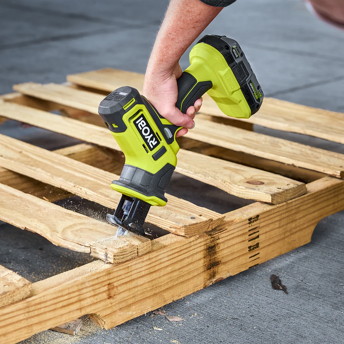 Ryobi 18V One+ One-Handed Reciprocating Saw Tool Only - 25.4mm Stroke Length - Compact Design - Image 4