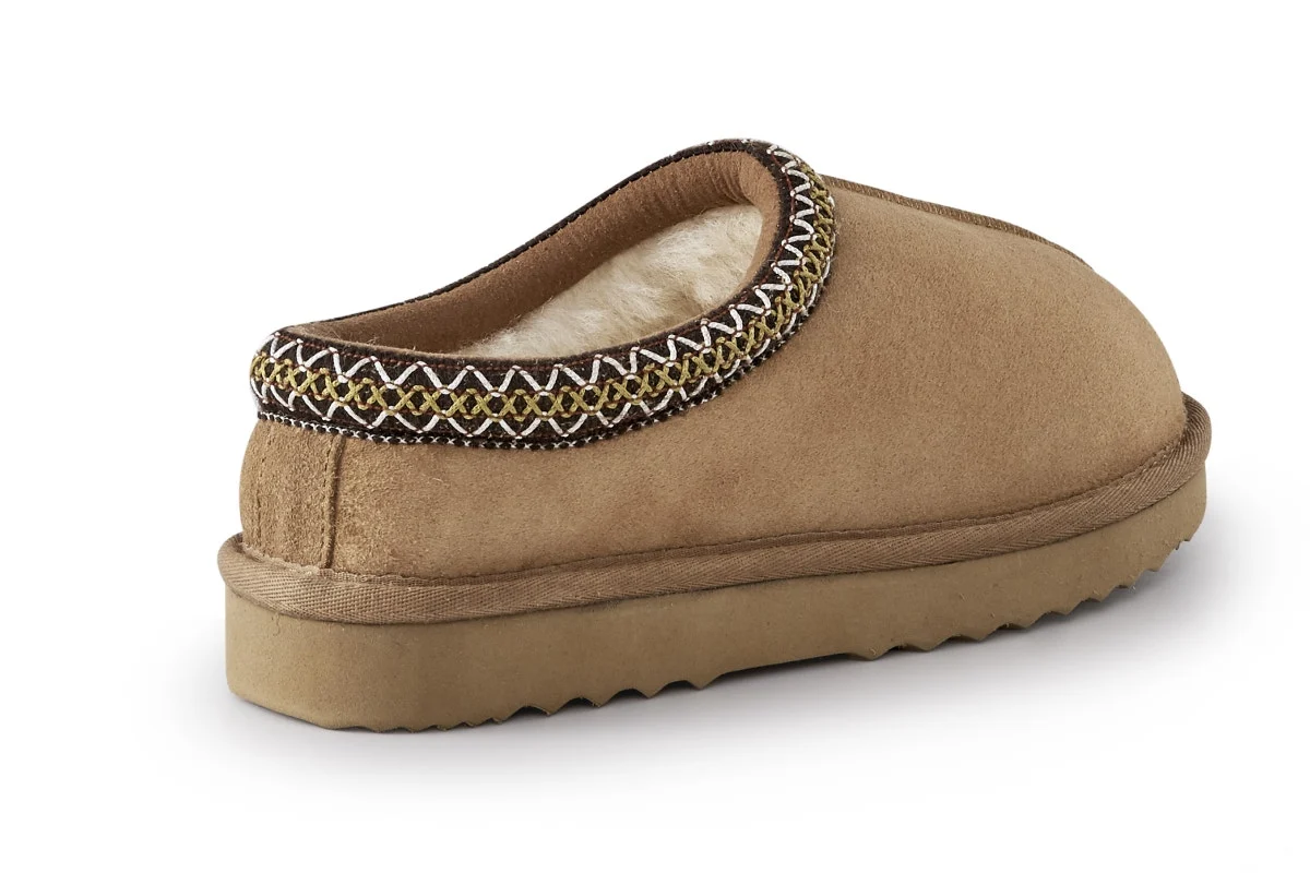 UGG Outback Braided Slip On Boot (Chestnut) - Image 4